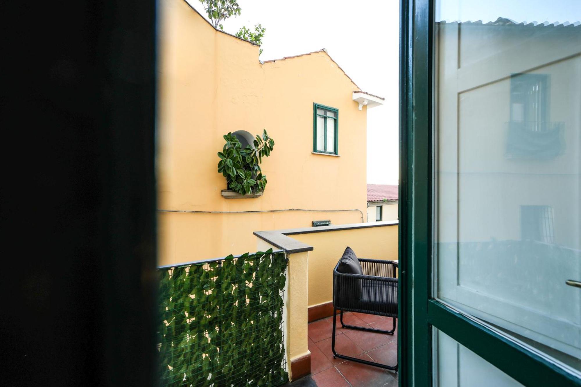Smart House Ingresso Indipendente- Amalfi Coast Apartment ซาแลร์โน ภายนอก รูปภาพ